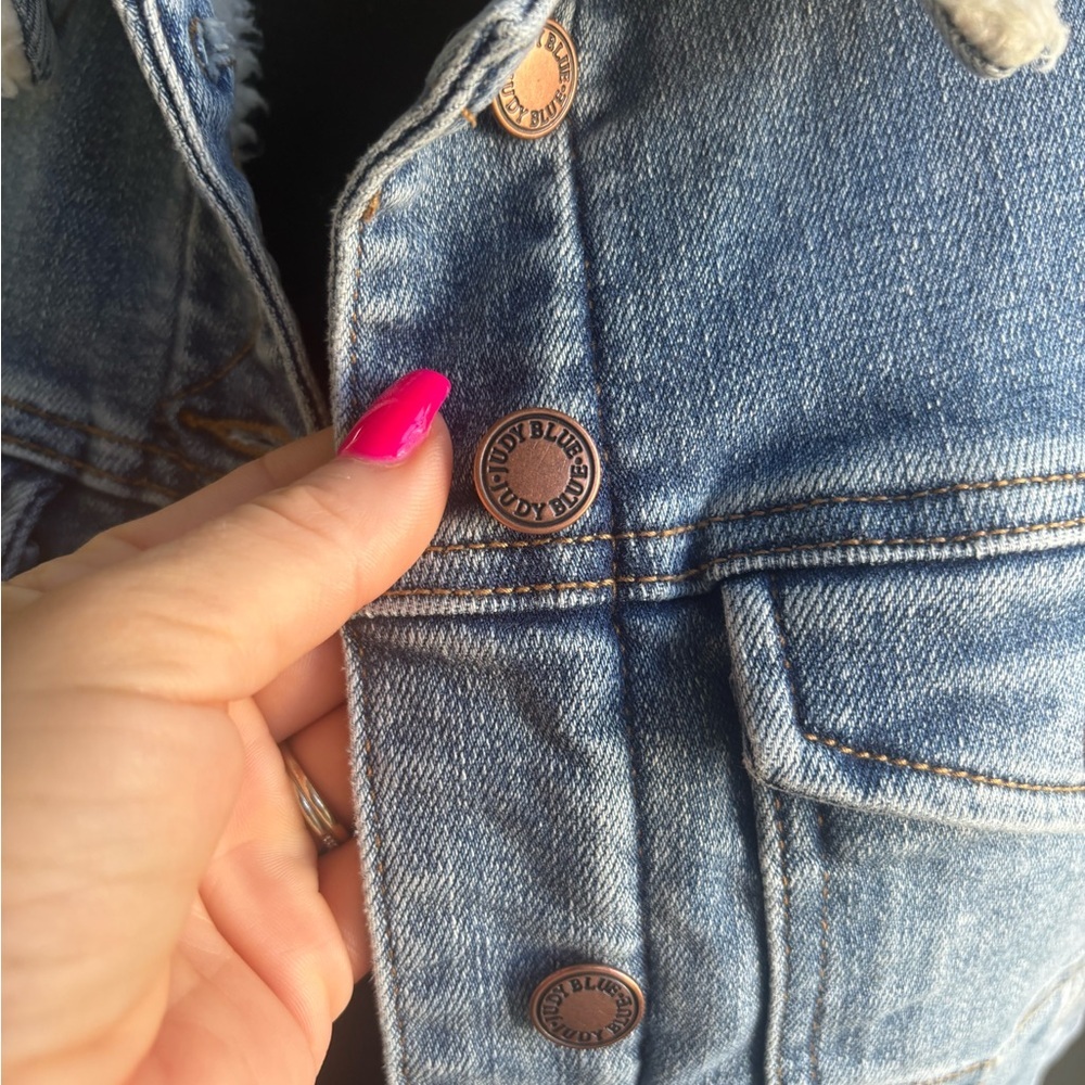Judy Blue Shearling Lined Denim Vest small layered streetwear transitional - Picture 3 of 10